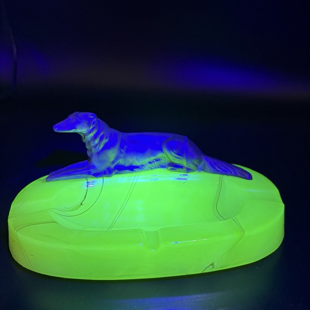 Antique Art Decor  1920'S Akro Agate Dog Ash Tray‎ Uranium Glass Brown Swirls